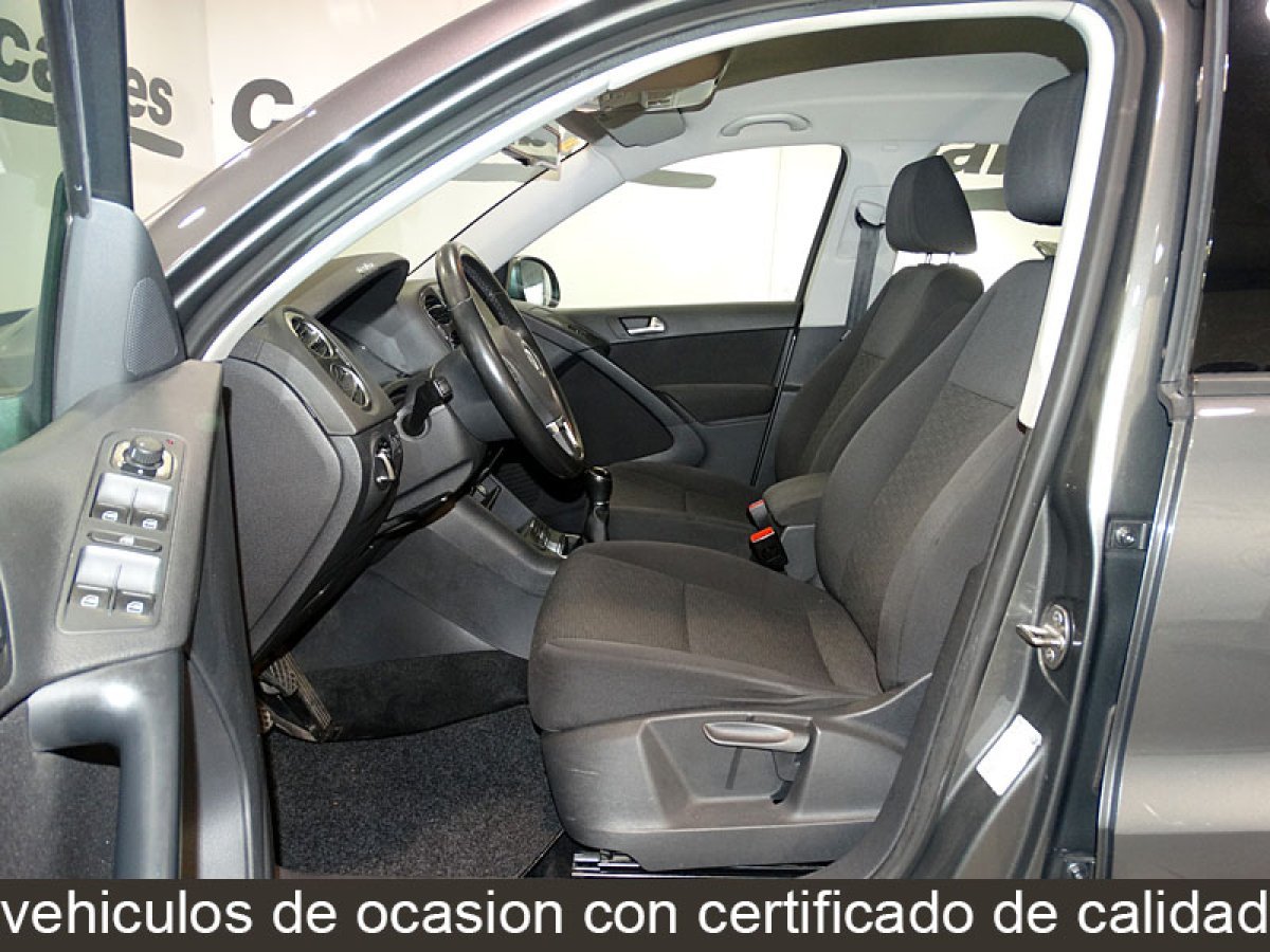 Foto Volkswagen Tiguan 14