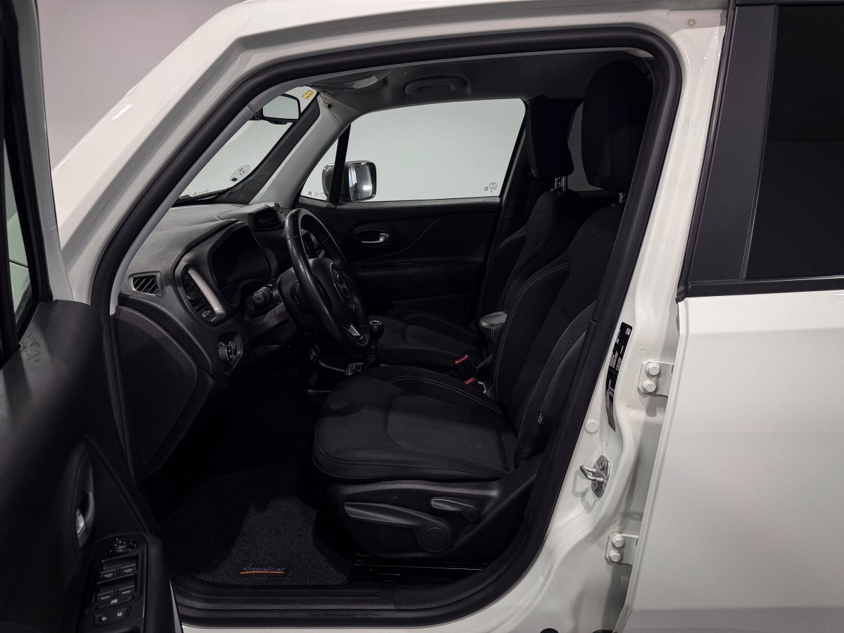 Foto Jeep Renegade 10