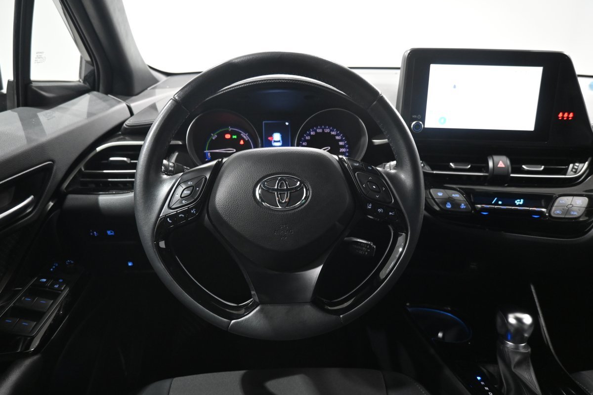 Foto Toyota C-HR 18