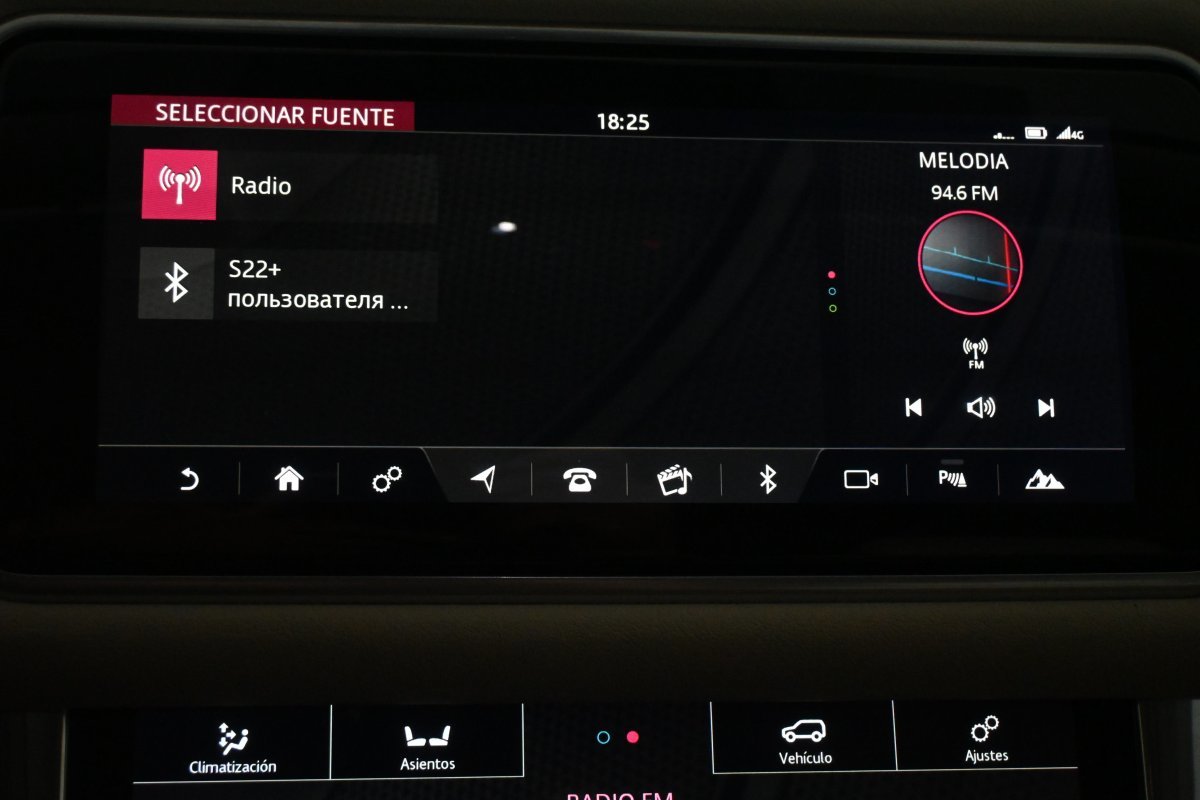 Foto Land-Rover Range Rover Sport 16