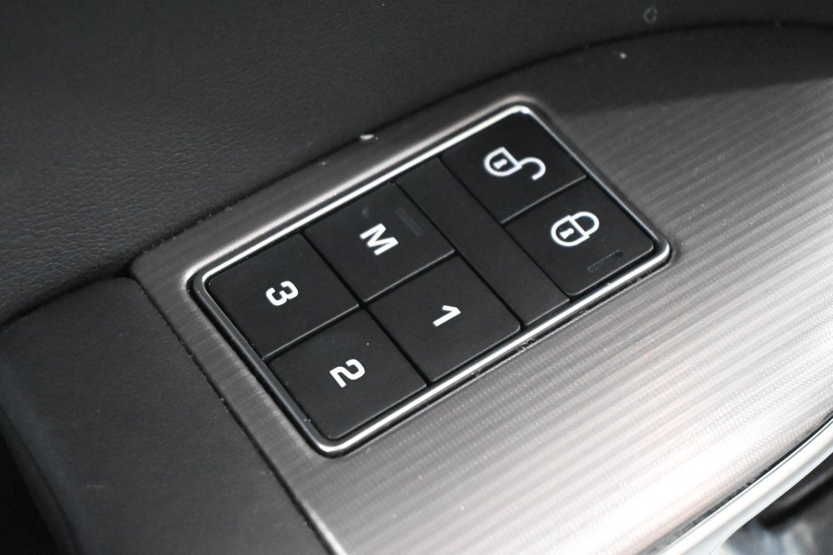 Foto Land-Rover Range Rover Sport 28