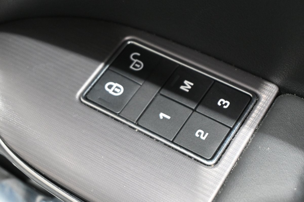 Foto Land-Rover Range Rover Sport 30