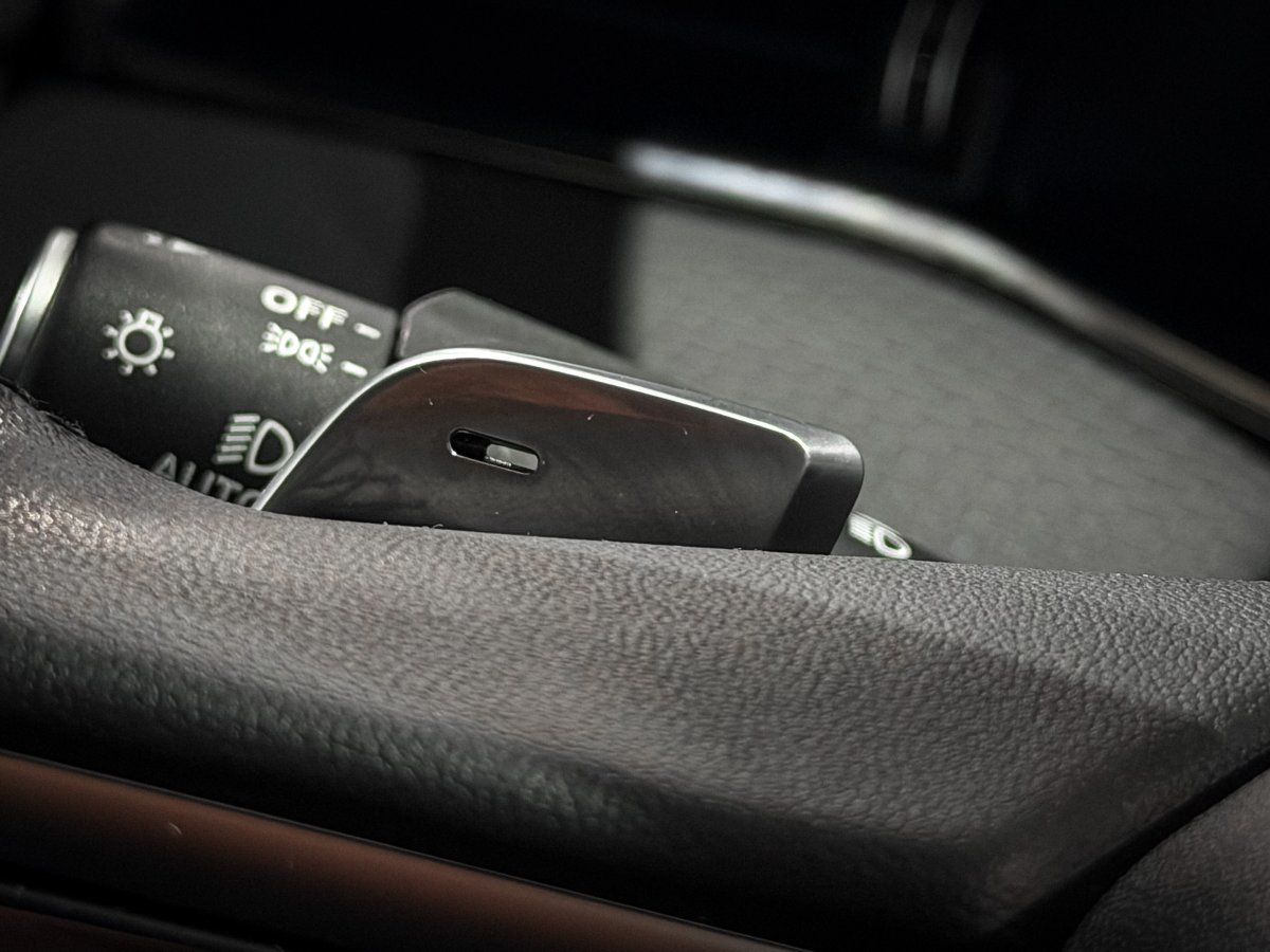 Foto Land-Rover Range Rover Evoque 25