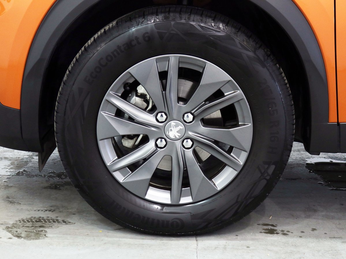 Foto Peugeot 2008 29