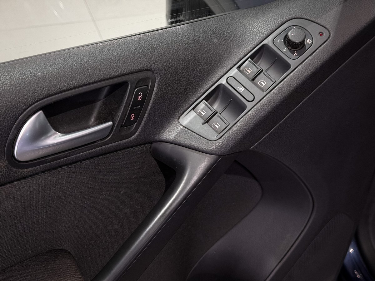 Foto Volkswagen Tiguan 27