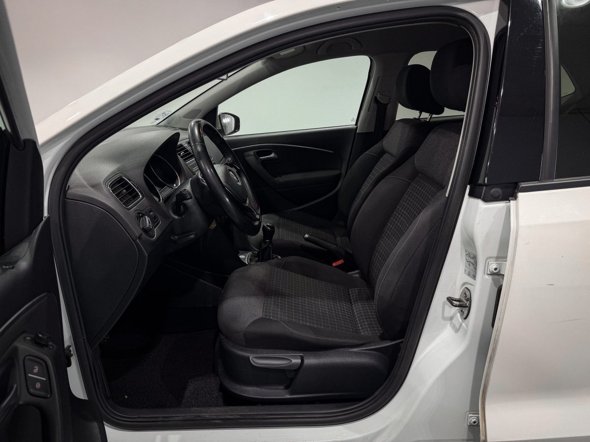 Foto Volkswagen Polo 10