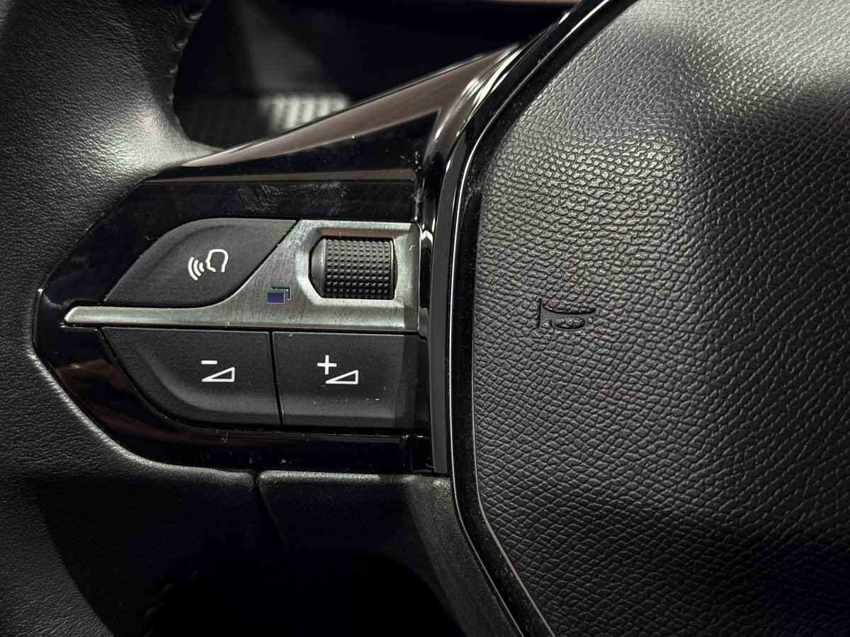 Foto Peugeot 2008 22