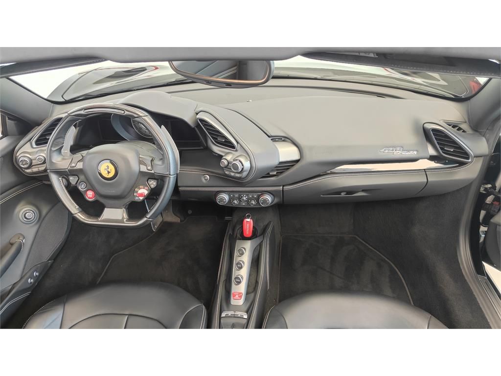 Foto Ferrari 488 12