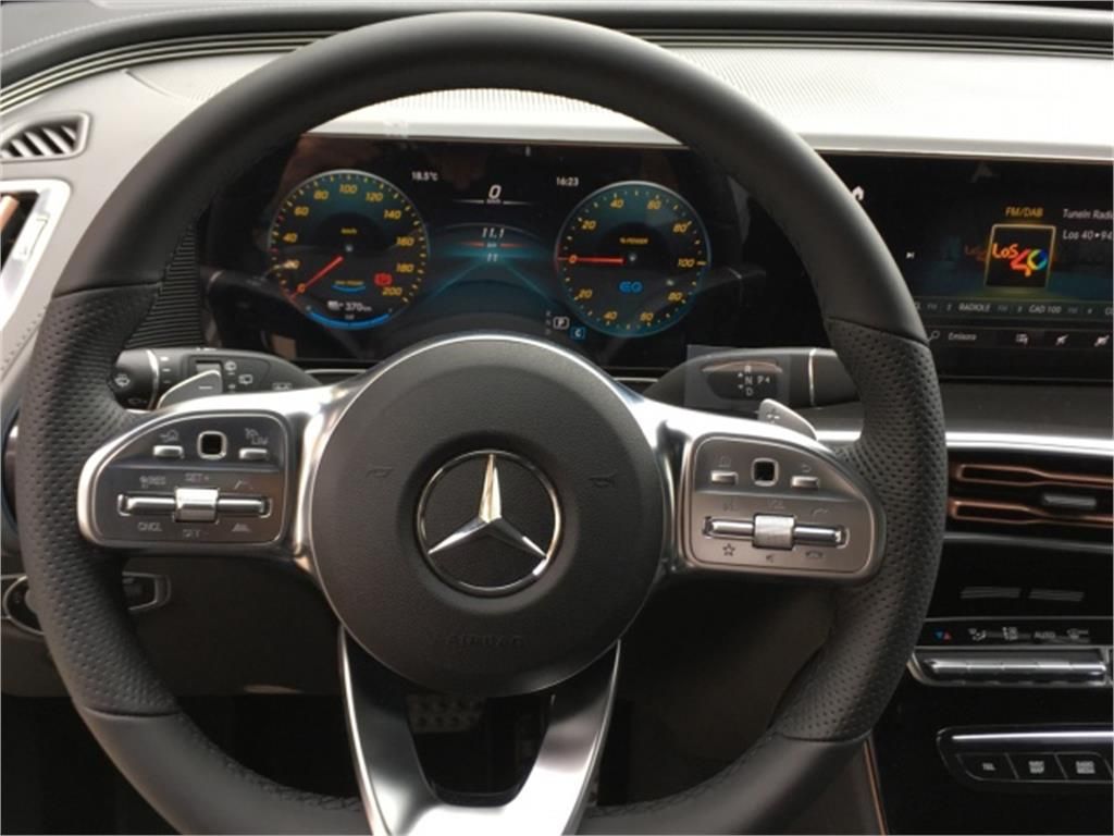 Foto Mercedes-Benz EQC 17